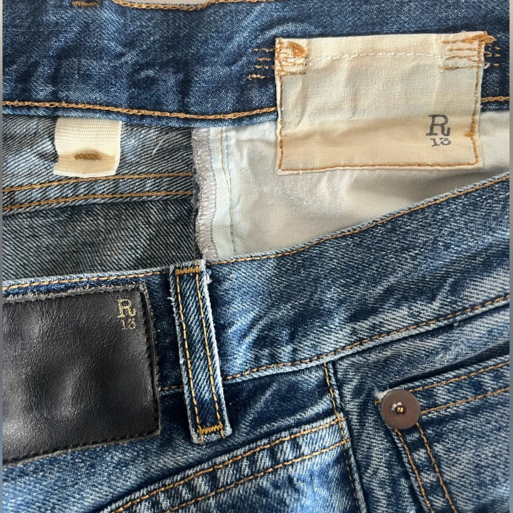 R13 Boyfriend Jeans in Garnet Blue Size 27 - Picture 6 of 9